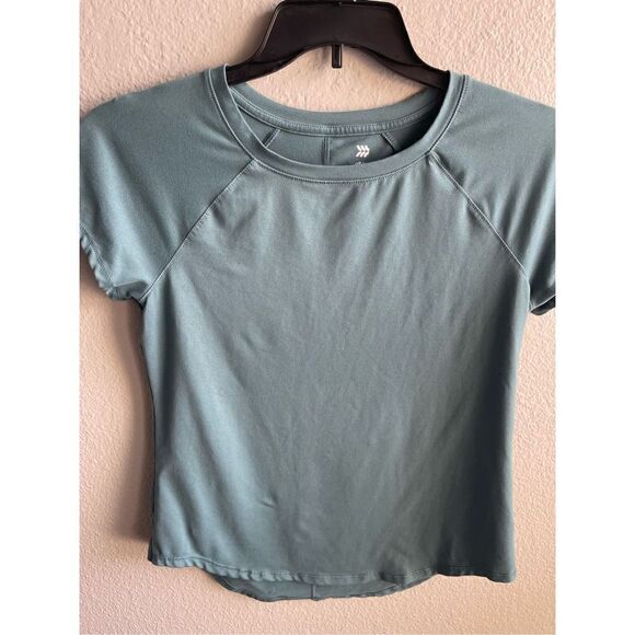 ❤️All In Motion Women’s Active Shirt - Picture 1 of 3